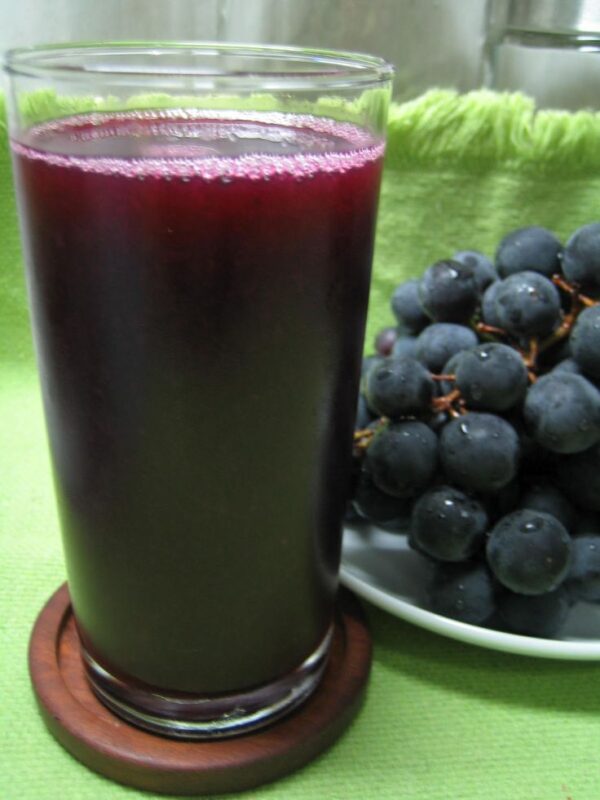 Black Grapes Juice